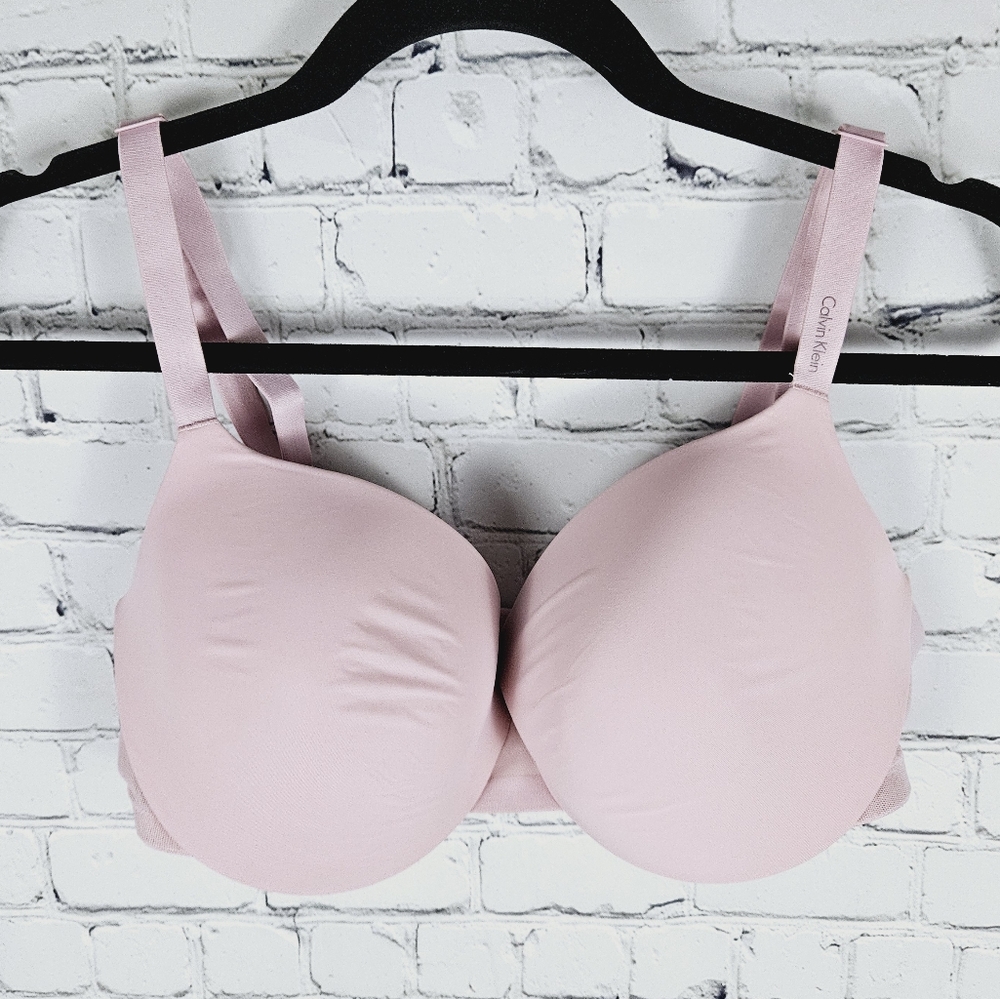 CALVIN KLEIN | lightly padded underwire bra